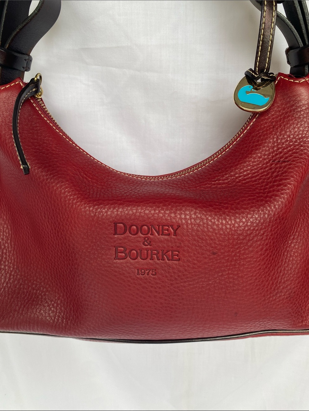 Dooney & Bourke Shoulder Bag Red Leather Hobo Gold Hardware - Picture 2 of 8